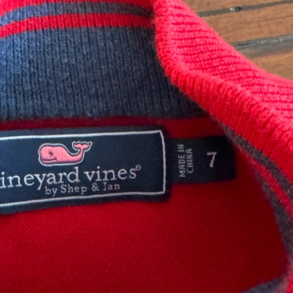 Vineyard Vines - Picture 3 of 7